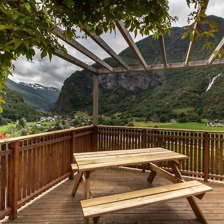 Panoramic Terrace, Huge Rain Shower And Cosy Lofts Flåm Extérieur photo