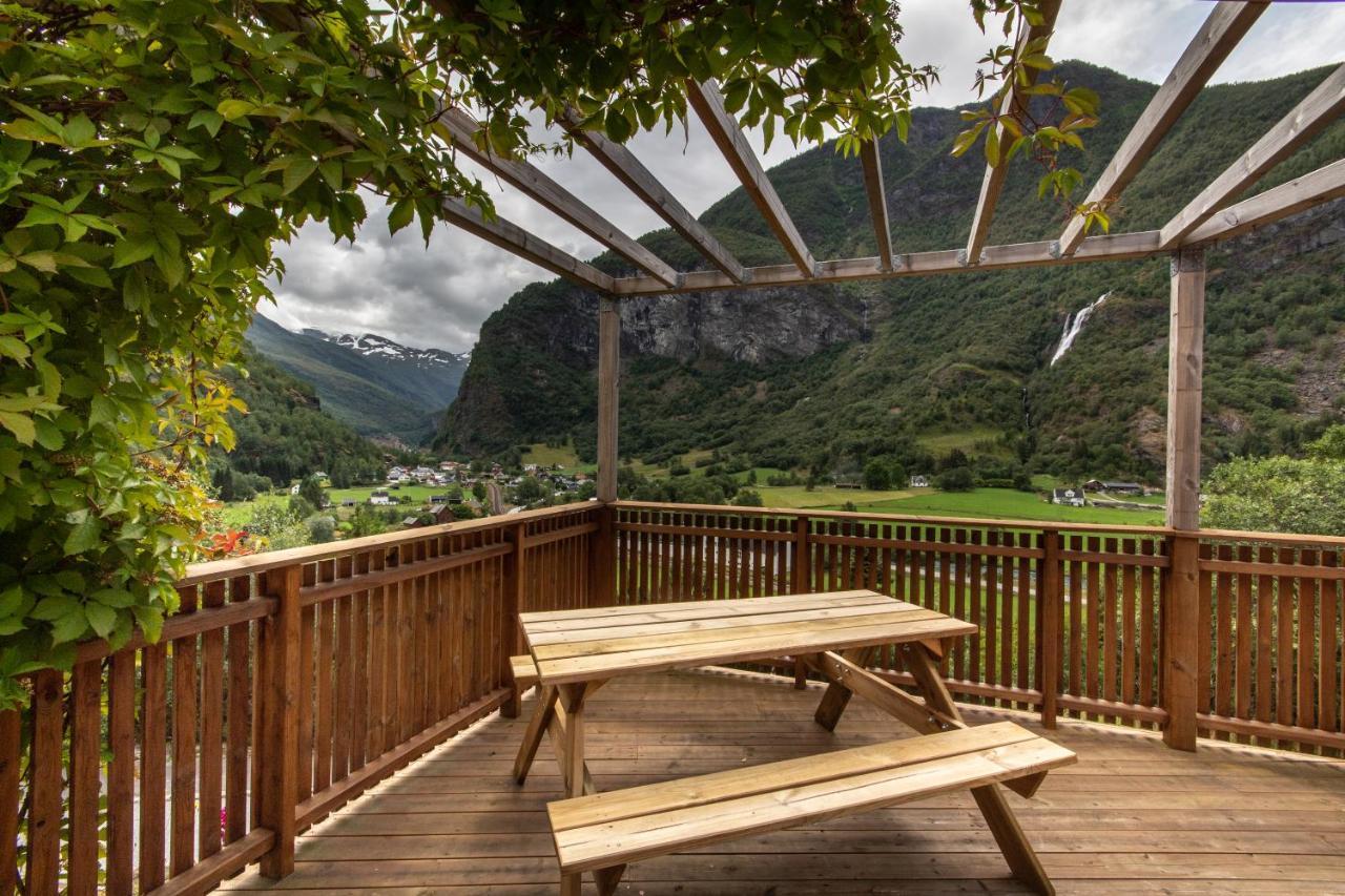 Panoramic Terrace, Huge Rain Shower And Cosy Lofts Flåm Extérieur photo